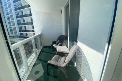 Copropriété à louer à Bal Harbour, Floride: 1 chambre, 83.24 m2 № 1696130 - photo 7