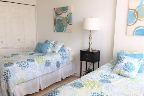 Снять в аренду кондоминиум в Уэстон, Флорида 2 спальни, 118.26м2, № 1952112 - фото 18