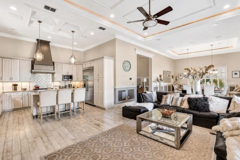 House in Four Corners, Florida 5 bedrooms, 437.38 sq.m. № 2113907 - photo 2
