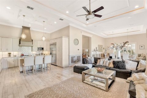 House in Four Corners, Florida 5 bedrooms, 437.38 sq.m. № 2113907 - photo 22