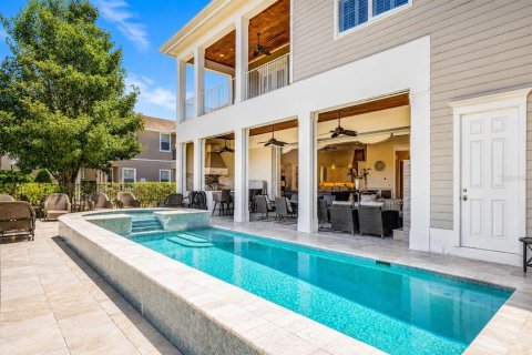 House in Four Corners, Florida 5 bedrooms, 437.38 sq.m. № 2113907 - photo 4
