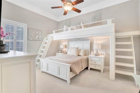 House in Four Corners, Florida 5 bedrooms, 437.38 sq.m. № 2113907 - photo 12