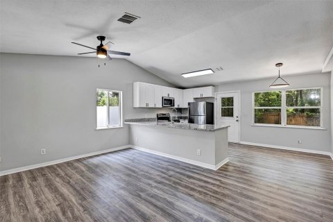 Villa ou maison à vendre à Maitland, Floride: 3 chambres, 98.1 m2 № 1870397 - photo 6