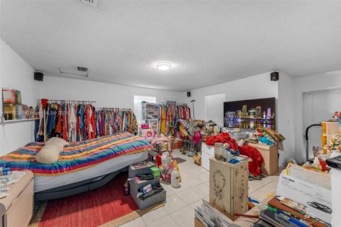 Casa en venta en Miami, Florida, 4 dormitorios, 183.76 m2 № 1864937 - foto 14