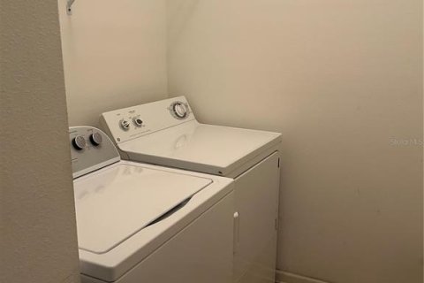 Townhouse in Kissimmee, Florida 2 bedrooms, 140.47 sq.m. № 1903295 - photo 19