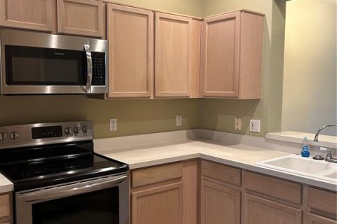 Townhouse in Kissimmee, Florida 2 bedrooms, 140.47 sq.m. № 1903295 - photo 9