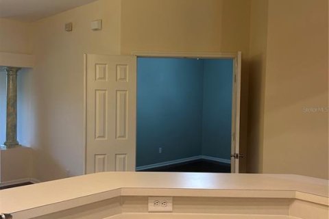 Townhouse in Kissimmee, Florida 2 bedrooms, 140.47 sq.m. № 1903295 - photo 11