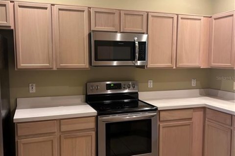 Townhouse in Kissimmee, Florida 2 bedrooms, 140.47 sq.m. № 1903295 - photo 7