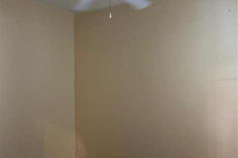 Townhouse in Kissimmee, Florida 2 bedrooms, 140.47 sq.m. № 1903295 - photo 16