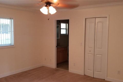 Townhouse in Ocala, Florida 2 bedrooms, 116.03 sq.m. № 2148956 - photo 4