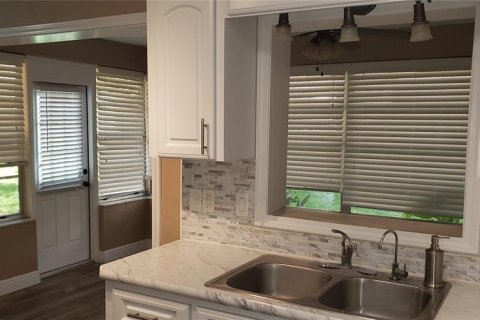 Townhouse in Ocala, Florida 2 bedrooms, 116.03 sq.m. № 2148956 - photo 9