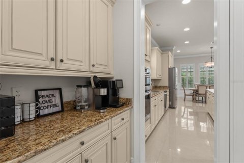 Villa ou maison à vendre à Orlando, Floride: 7 chambres, 498.33 m2 № 2329770 - photo 9