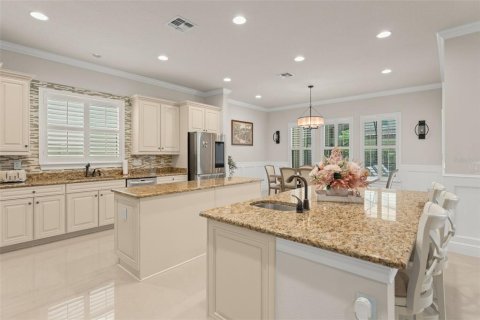 Villa ou maison à vendre à Orlando, Floride: 7 chambres, 498.33 m2 № 2329770 - photo 11