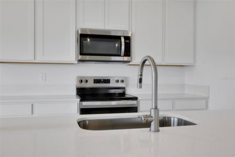 Villa ou maison à vendre à Jacksonville, Floride: 4 chambres, 232.26 m2 № 2275597 - photo 3