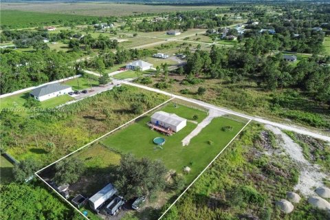 Купить виллу или дом в Лабель, Флорида 4 спальни, № 1991796 - фото 28