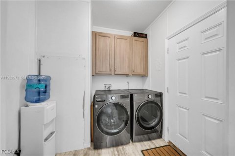 Купить виллу или дом в Лабель, Флорида 4 спальни, № 1991796 - фото 9