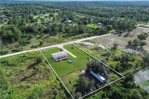 Купить виллу или дом в Лабель, Флорида 4 спальни, № 1991796 - фото 27