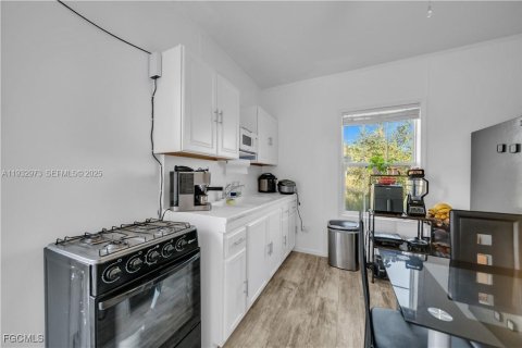 Купить виллу или дом в Лабель, Флорида 4 спальни, № 1991796 - фото 22