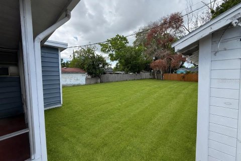 Villa ou maison à louer à Bradenton, Floride: 2 chambres, 114.46 m2 № 2415069 - photo 8
