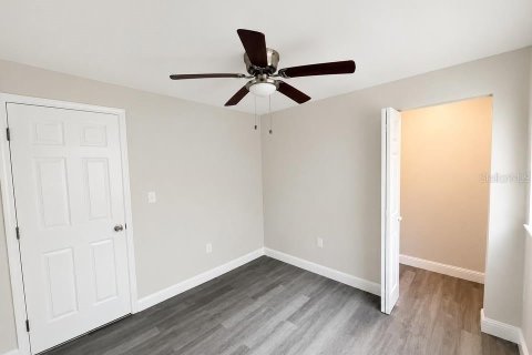 Villa ou maison à louer à Bradenton, Floride: 2 chambres, 114.46 m2 № 2415069 - photo 3