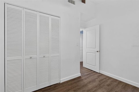 Casa en venta en Gainesville, Florida, 6 dormitorios, 175.96 m2 № 2291938 - foto 16