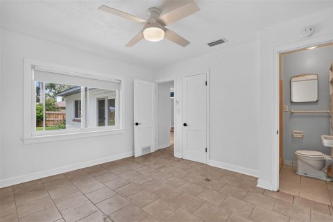 Casa en venta en Gainesville, Florida, 6 dormitorios, 175.96 m2 № 2291938 - foto 23