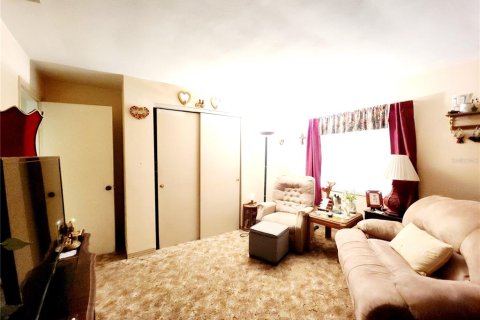 Casa en venta en Saint Petersburg, Florida, 3 dormitorios, 158.31 m2 № 1894985 - foto 28
