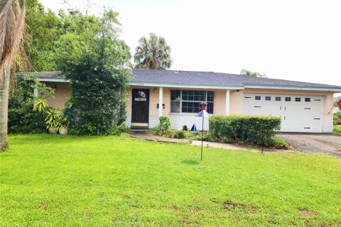 Casa en venta en Saint Petersburg, Florida, 3 dormitorios, 158.31 m2 № 1894985 - foto 2