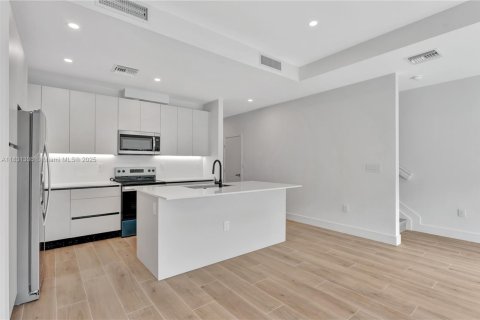 Condominio en venta en Coral Springs, Florida, 3 dormitorios, 151.71 m2 № 2077247 - foto 8