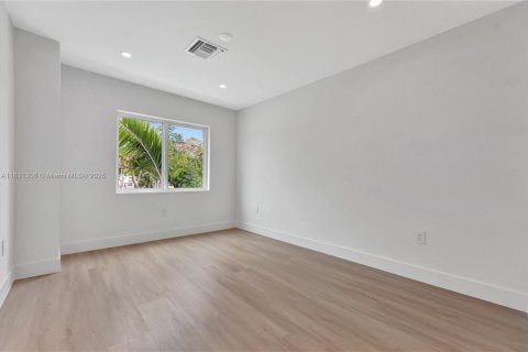 Condominio en venta en Coral Springs, Florida, 3 dormitorios, 151.71 m2 № 2077247 - foto 25