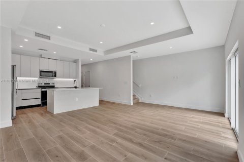 Condominio en venta en Coral Springs, Florida, 3 dormitorios, 151.71 m2 № 2077247 - foto 10