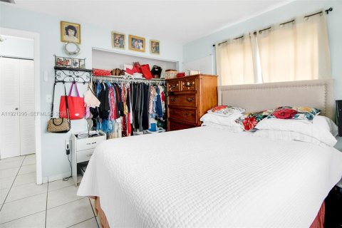 Condominio en venta en Sweetwater, Florida, 2 dormitorios, 76.18 m2 № 1976350 - foto 16