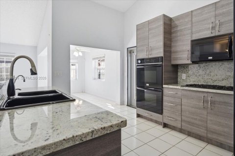 Casa en venta en Weston, Florida, 3 dormitorios, 163.97 m2 № 2051700 - foto 29