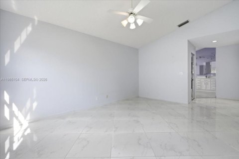 Casa en venta en Weston, Florida, 3 dormitorios, 163.97 m2 № 2051700 - foto 22