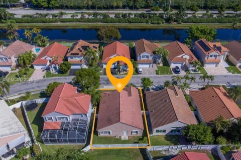 Casa en venta en Weston, Florida, 3 dormitorios, 163.97 m2 № 2051700 - foto 7