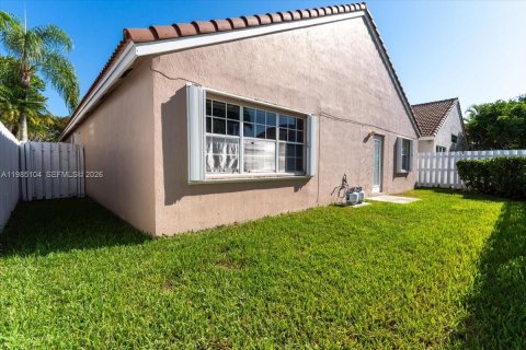 Casa en venta en Weston, Florida, 3 dormitorios, 163.97 m2 № 2051700 - foto 30