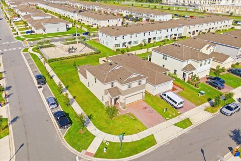 Villa ou maison à vendre à Kissimmee, Floride: 4 chambres, 208.84 m2 № 2216589 - photo 29