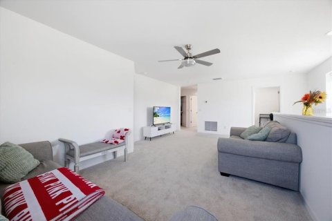 Villa ou maison à vendre à Kissimmee, Floride: 4 chambres, 208.84 m2 № 2216589 - photo 17