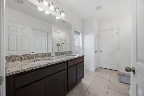 Villa ou maison à vendre à Kissimmee, Floride: 4 chambres, 208.84 m2 № 2216589 - photo 14