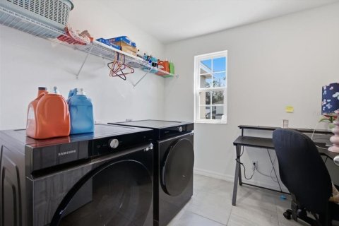 Villa ou maison à vendre à Kissimmee, Floride: 4 chambres, 208.84 m2 № 2216589 - photo 23