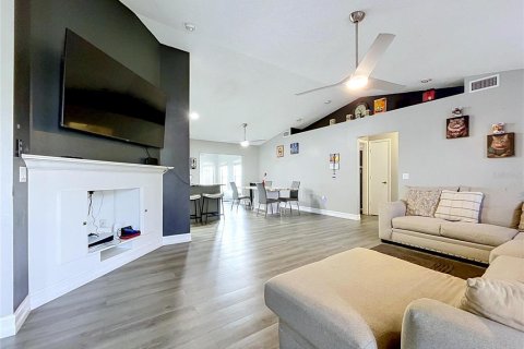 Casa en venta en Lakeland, Florida, 3 dormitorios, 166.3 m2 № 2199498 - foto 7