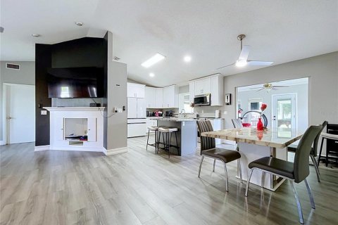 Casa en venta en Lakeland, Florida, 3 dormitorios, 166.3 m2 № 2199498 - foto 12