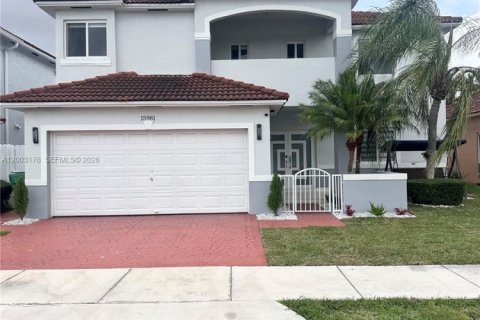 Casa en Miami, Florida 3 dormitorios, 229.19 m2 № 2066575