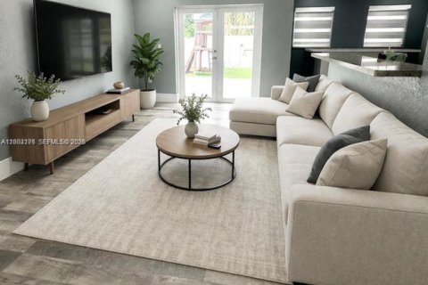 House in Miami, Florida 3 bedrooms, 229.19 sq.m. № 2066575 - photo 8