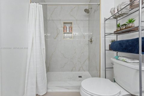 Adosado en venta en Miami, Florida, 3 dormitorios, 110.55 m2 № 2066692 - foto 22