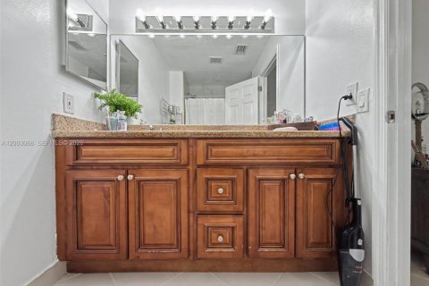 Adosado en venta en Miami, Florida, 3 dormitorios, 110.55 m2 № 2066692 - foto 20