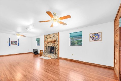 House in Riverview, Florida 3 bedrooms, 172.61 sq.m. № 1906268 - photo 4