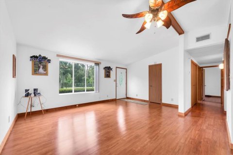 House in Riverview, Florida 3 bedrooms, 172.61 sq.m. № 1906268 - photo 9