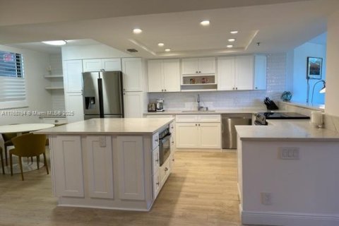 Condominio en alquiler en Highland Beach, Florida, 2 dormitorios, 208.1 m2 № 1726964 - foto 7