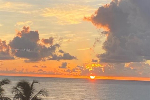 Condominio en alquiler en Highland Beach, Florida, 2 dormitorios, 208.1 m2 № 1726964 - foto 21